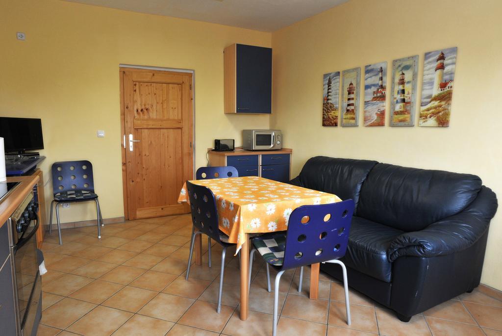 Nohotel Hostel Dranske Cameră foto